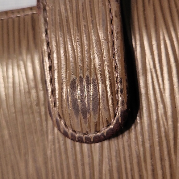 Louis Vuitton Epi Wallet - Picture 7 of 12
